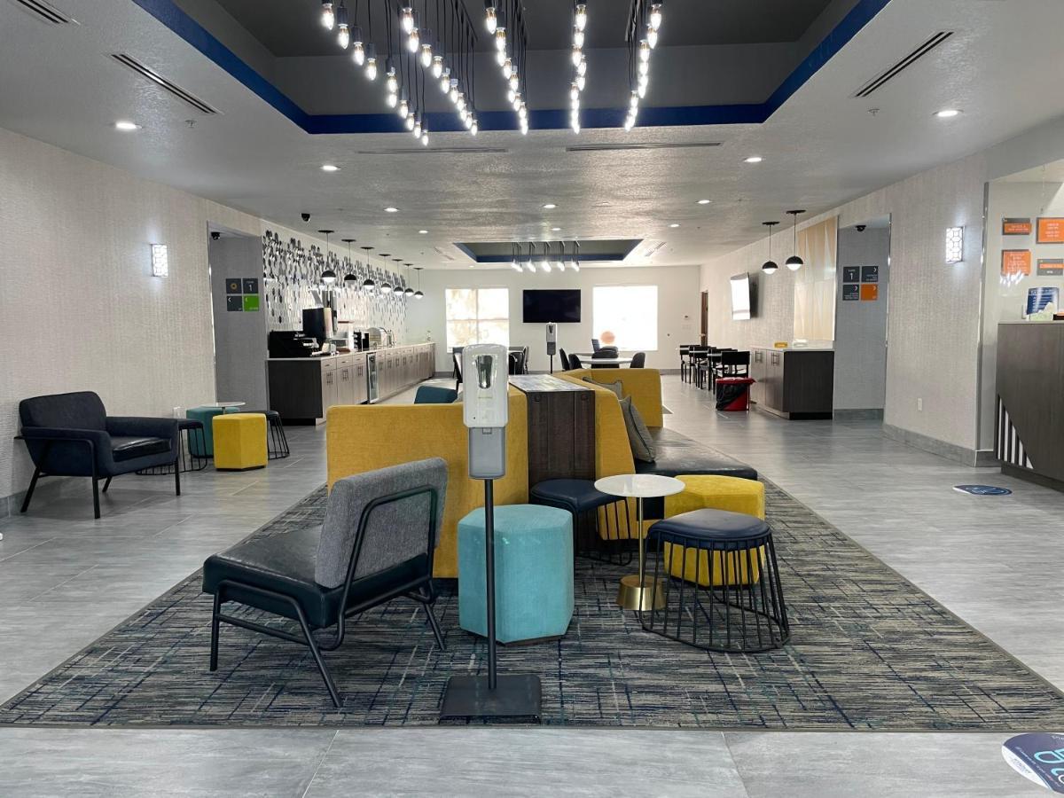 La Quinta By Wyndham Tampa Central Экстерьер фото