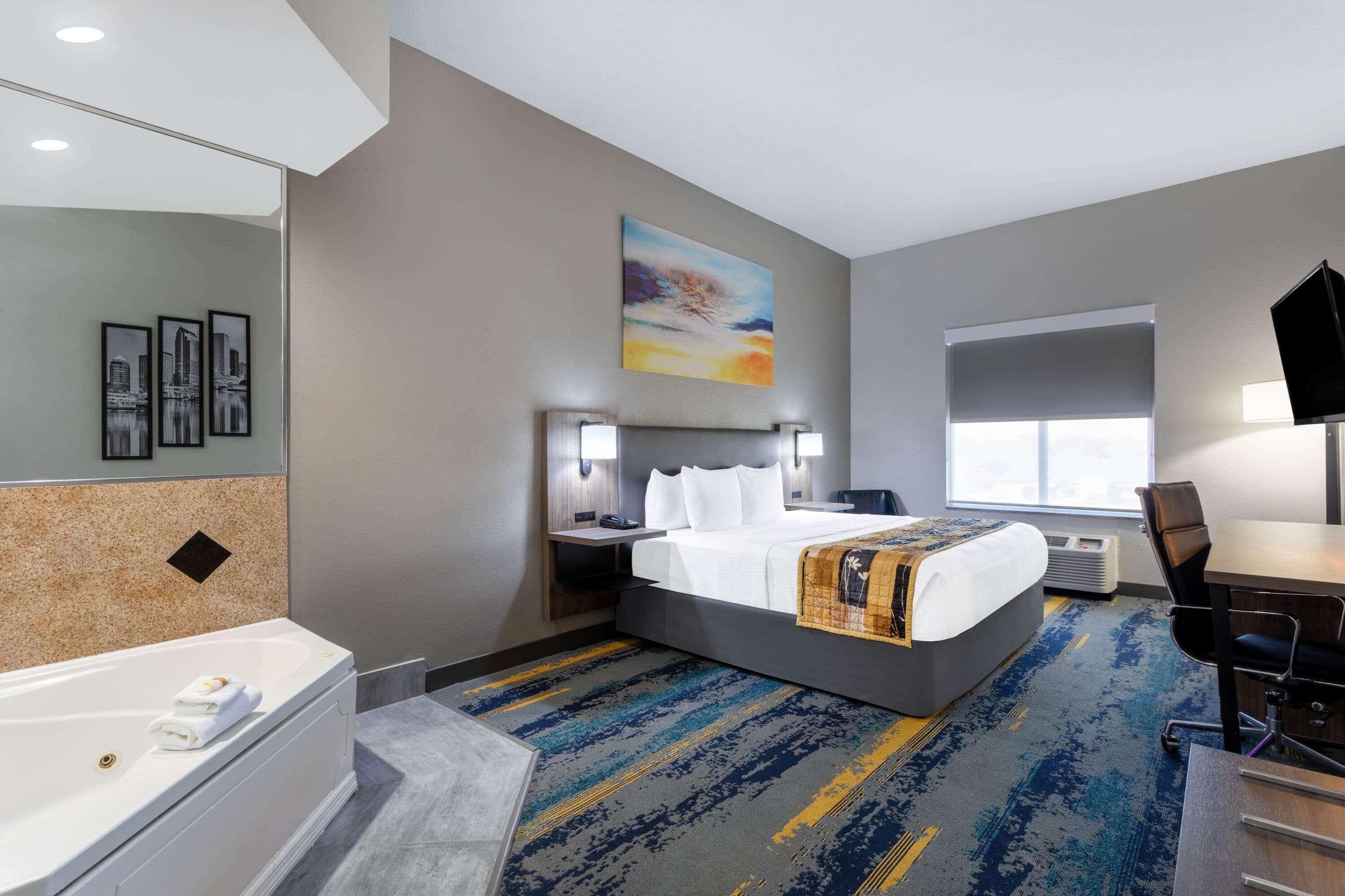 La Quinta By Wyndham Tampa Central Экстерьер фото