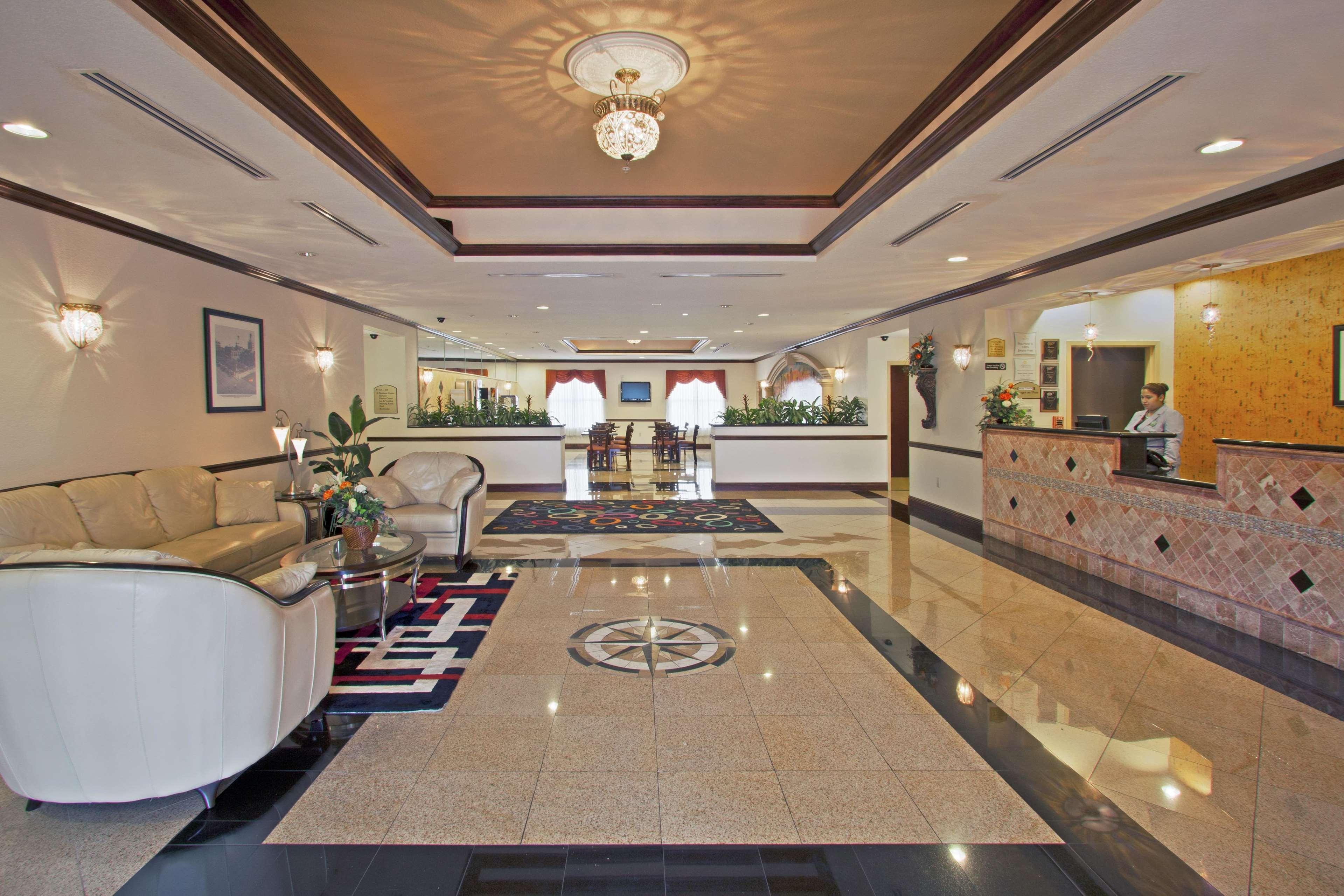 La Quinta By Wyndham Tampa Central Экстерьер фото
